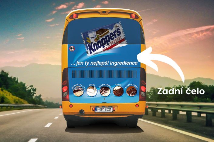 Knoppers na zadním čele autobusu